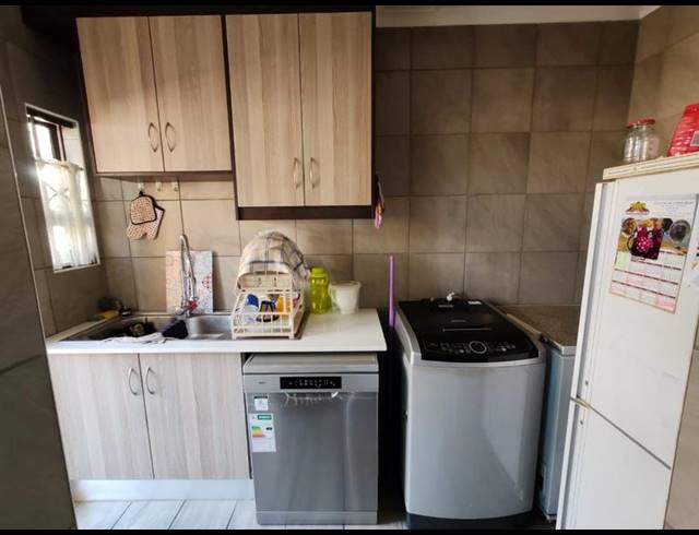 3 BEDROOM TOWNHOUSE FOR SALE IN KOOKRUS